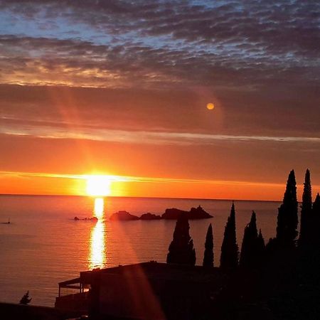 Best4You Apartment - Sea View - 70 M2 - 2 Bedrooms Dubrovnik Exterior foto