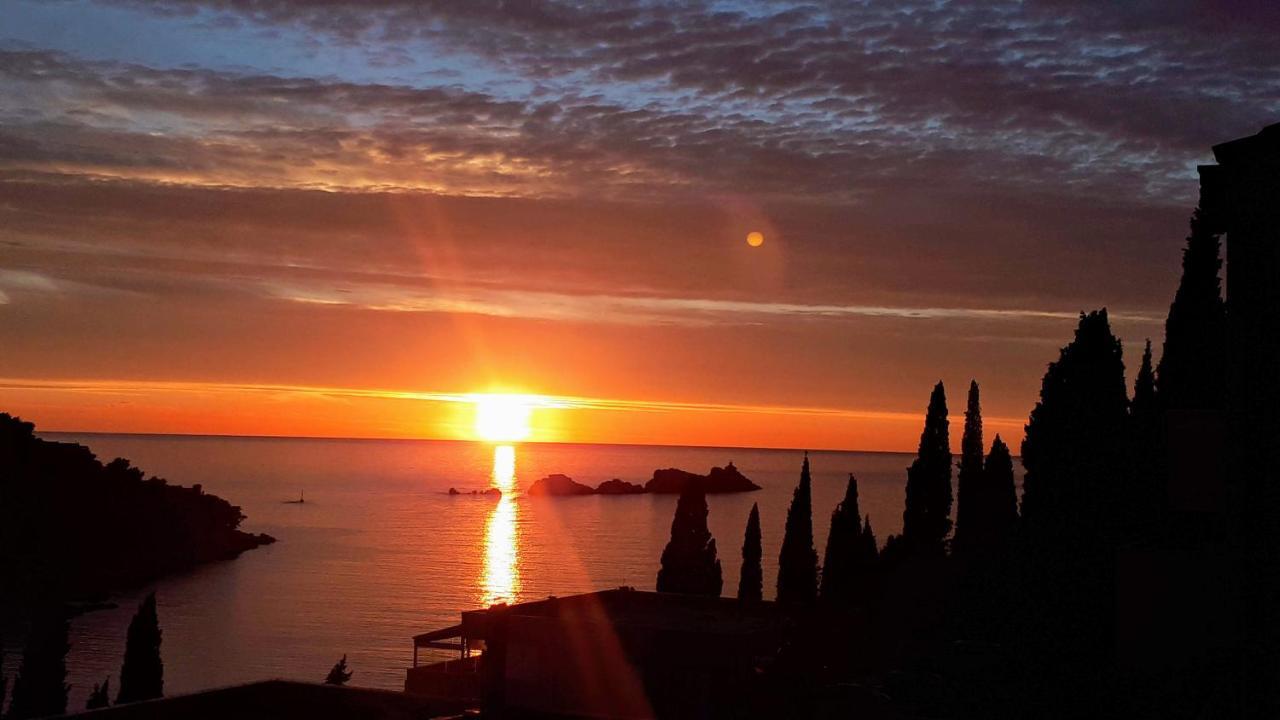 Best4You Apartment - Sea View - 70 M2 - 2 Bedrooms Dubrovnik Exterior foto
